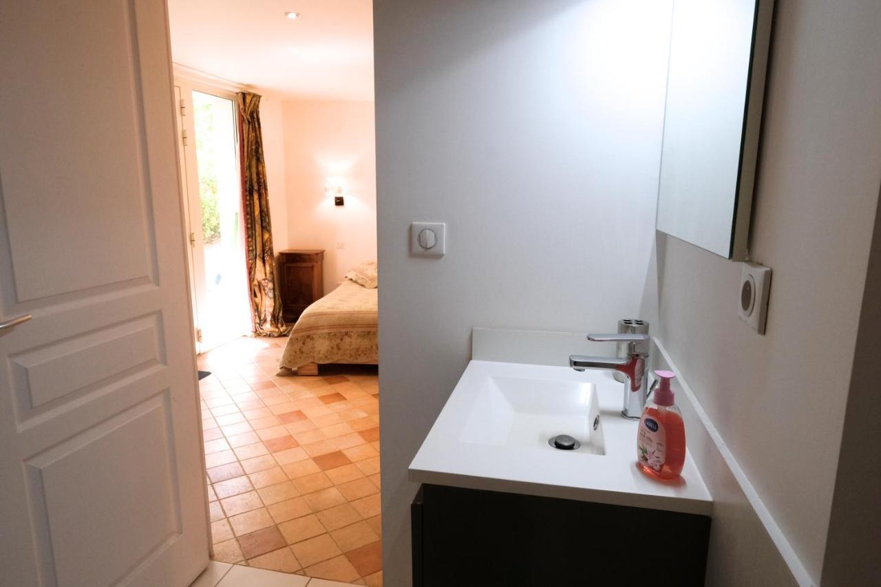 Le 3 Rue Grande Moret-sur-Loing Exterior foto